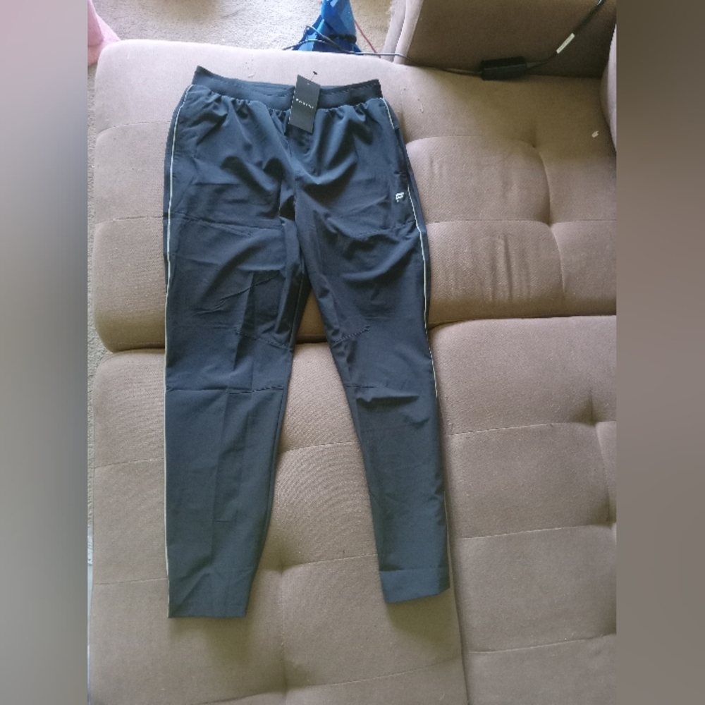 Medium Fabletics Joggers NWT